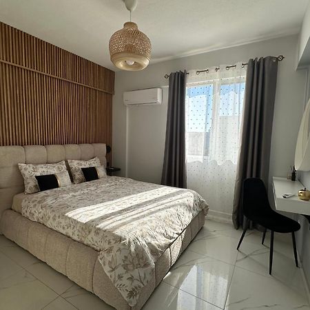 Sea View Apartment Near The Beach Paphos Exterior photo